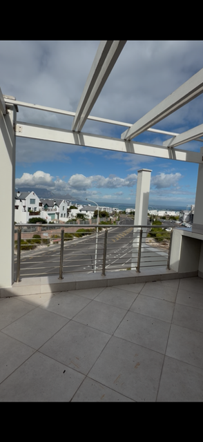 To Let 1 Bedroom Property for Rent in Big Bay Western Cape